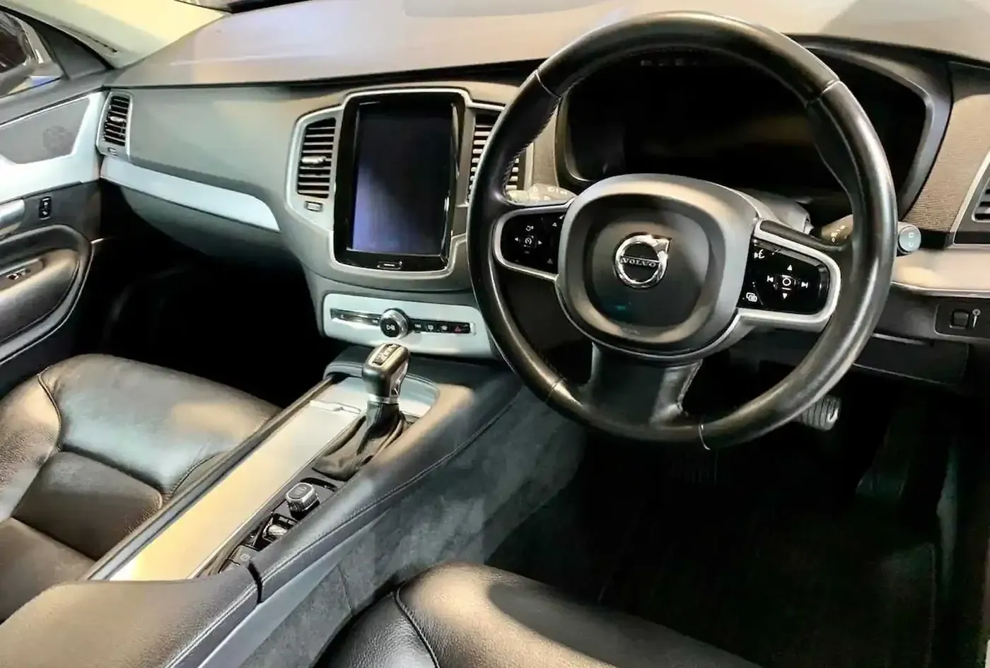 2019 Volvo XC90 — photo 4