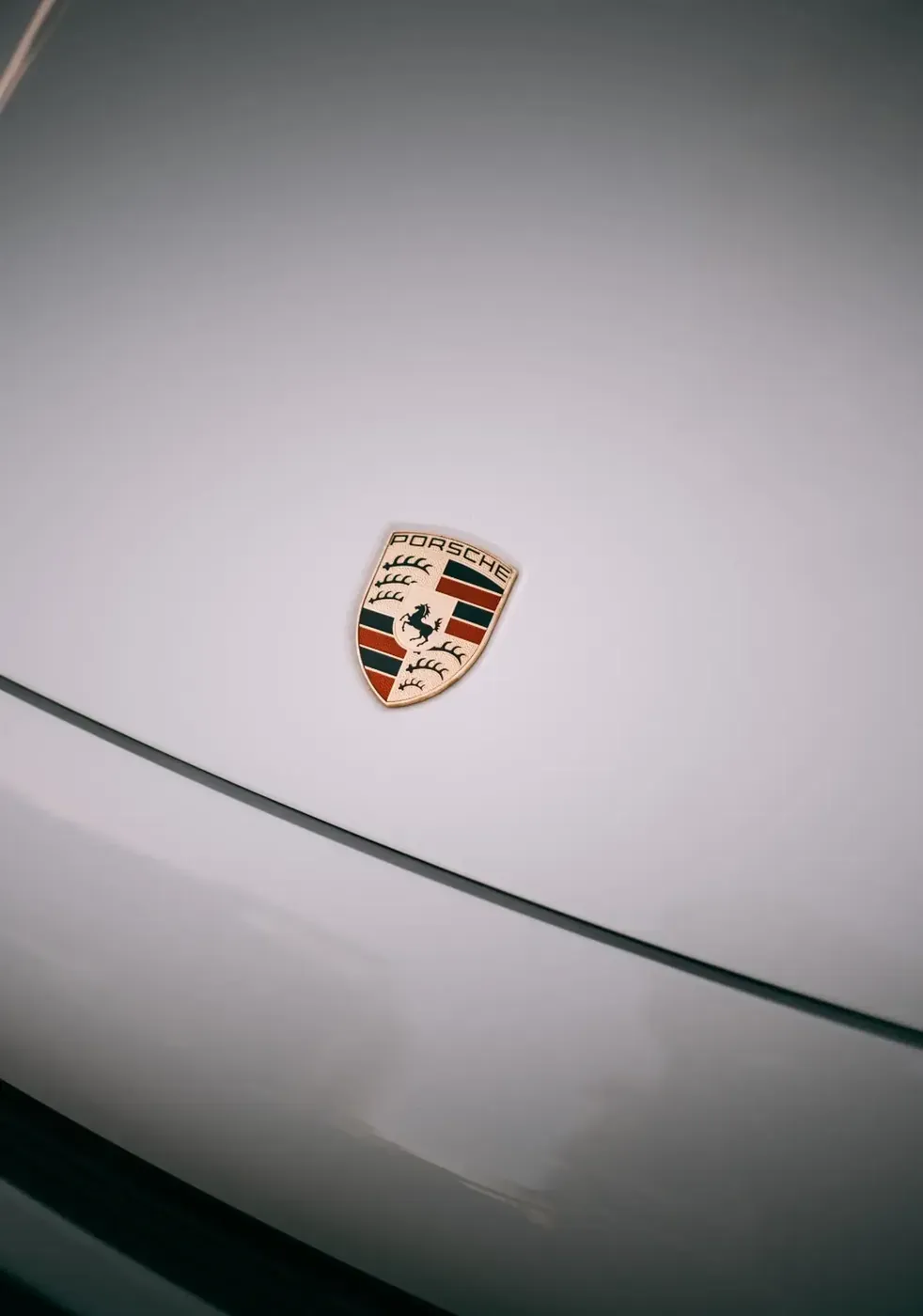 2020 Porsche Cayenne — photo 14