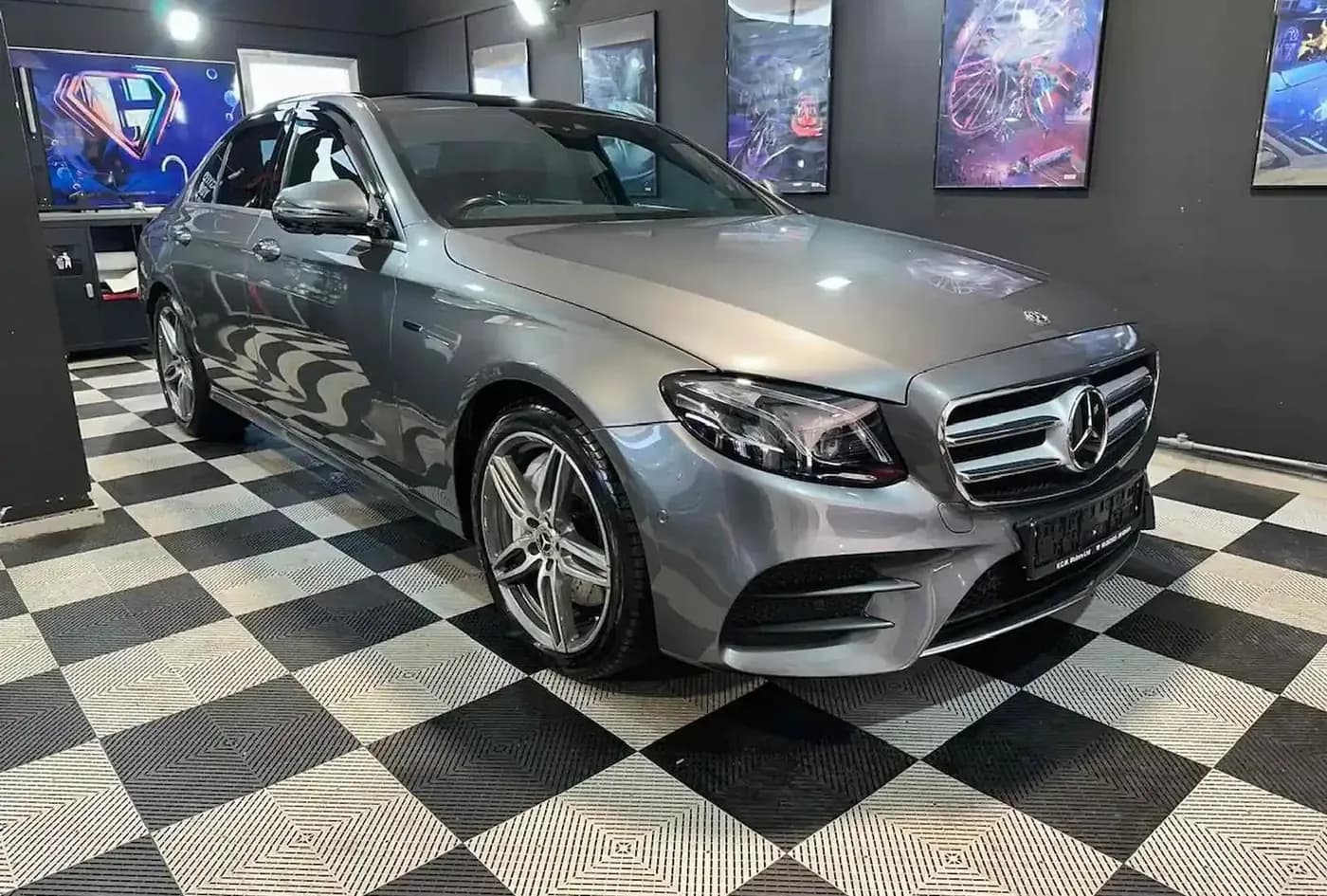 2018 Mercedes-Benz E-Class — photo 1