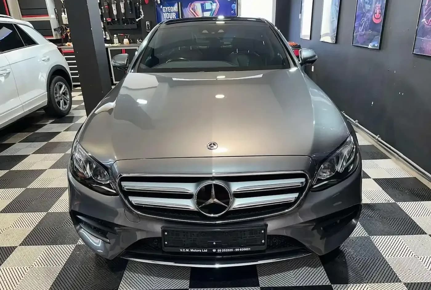 2018 Mercedes-Benz E-Class — photo 2