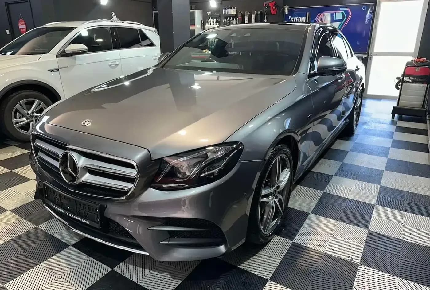 2018 Mercedes-Benz E-Class — photo 3