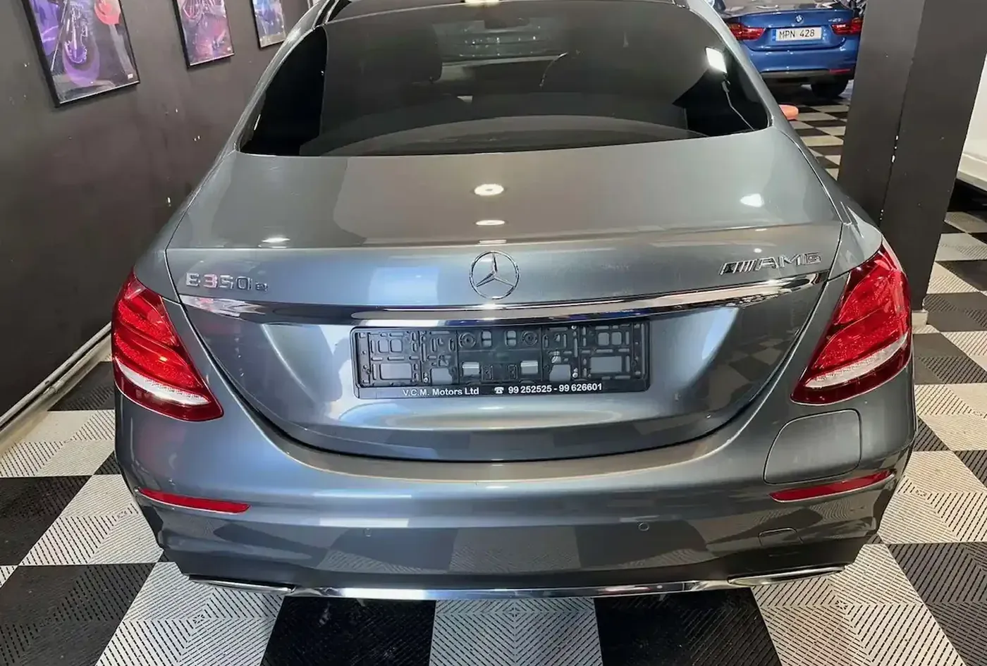 2018 Mercedes-Benz E-Class — photo 10