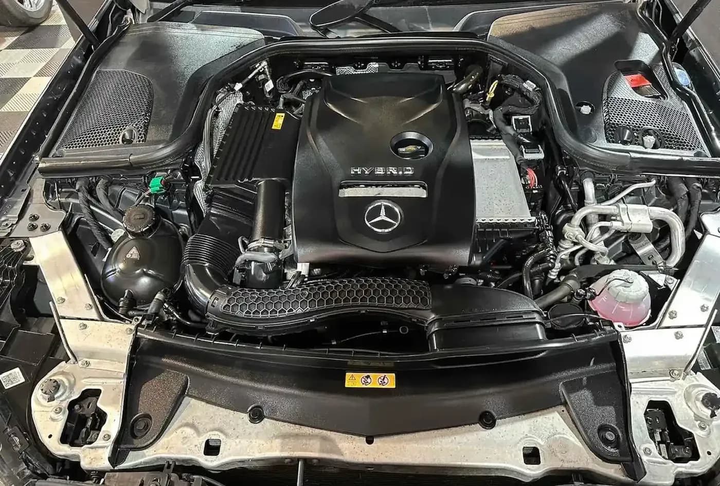 2018 Mercedes-Benz E-Class — photo 11