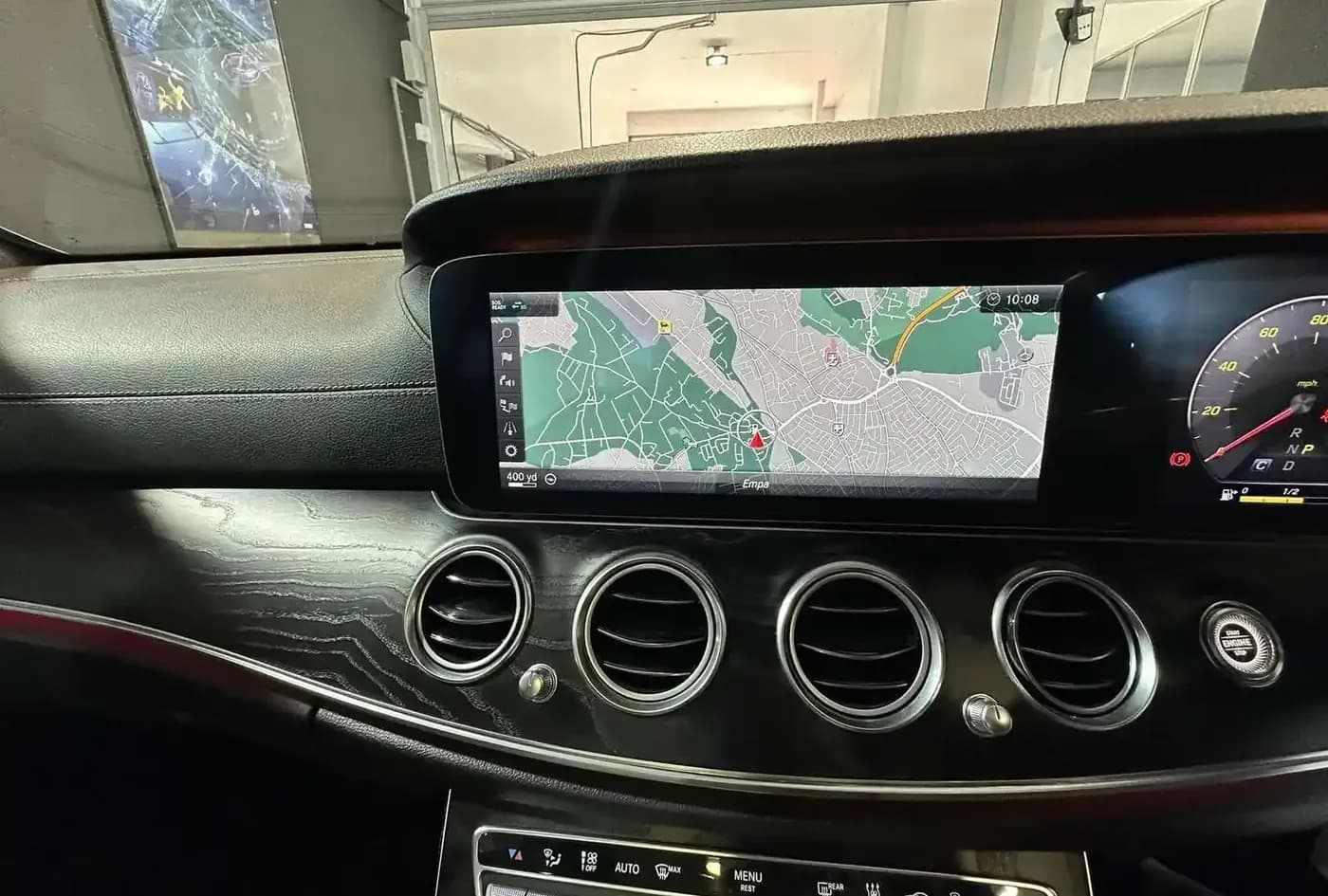 2018 Mercedes-Benz E-Class — photo 15