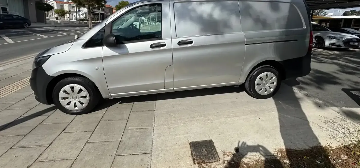 2019 Mercedes-Benz Vito — photo 5