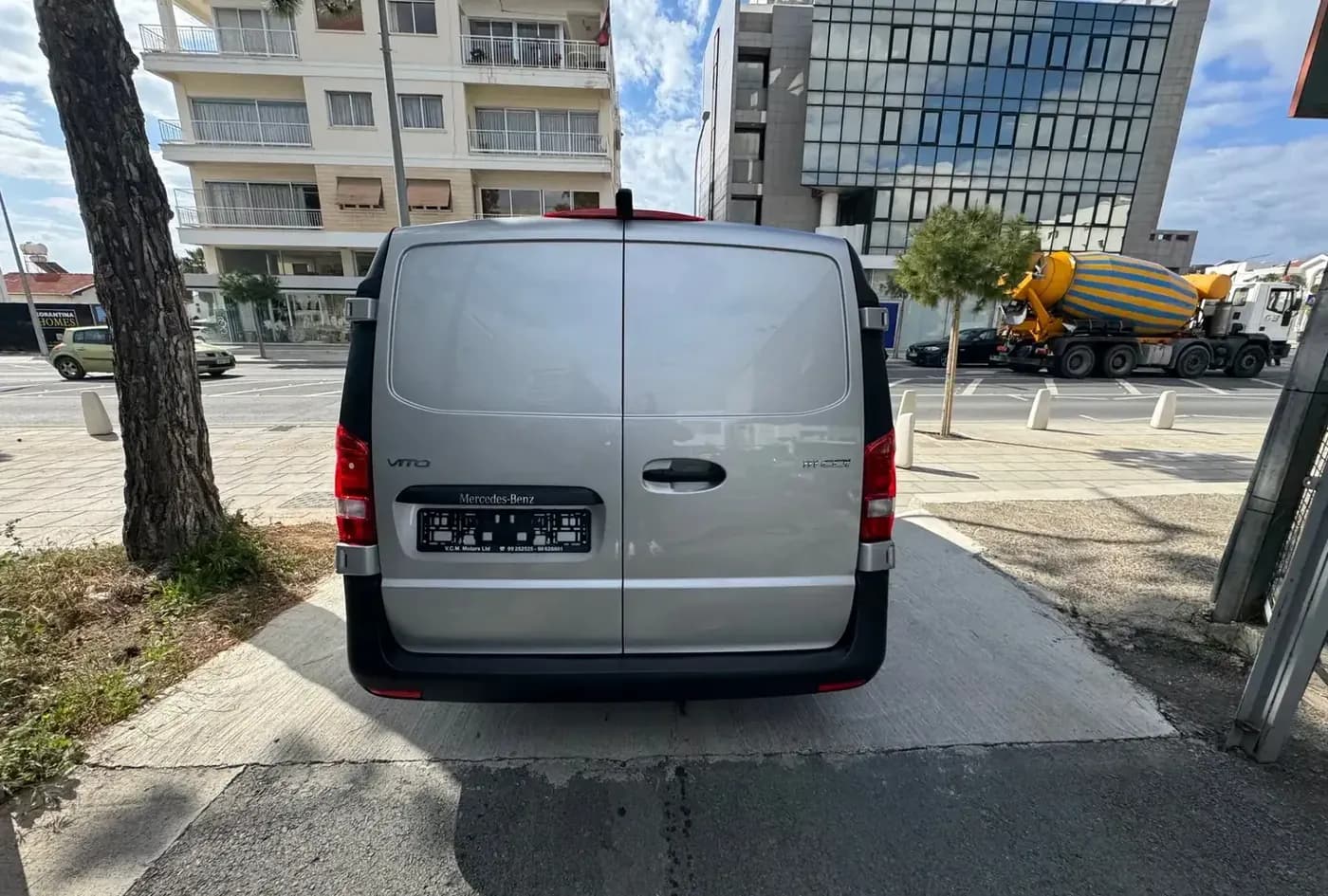 2019 Mercedes-Benz Vito — photo 6