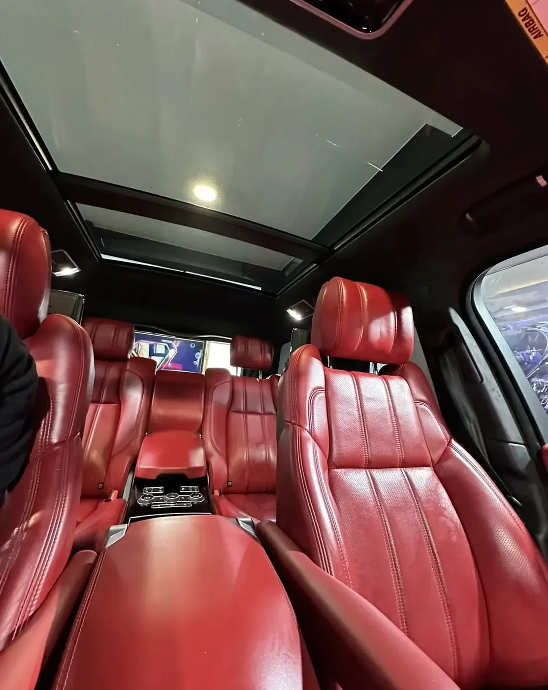 2017 Land Rover Range Rover Vogue — photo 9