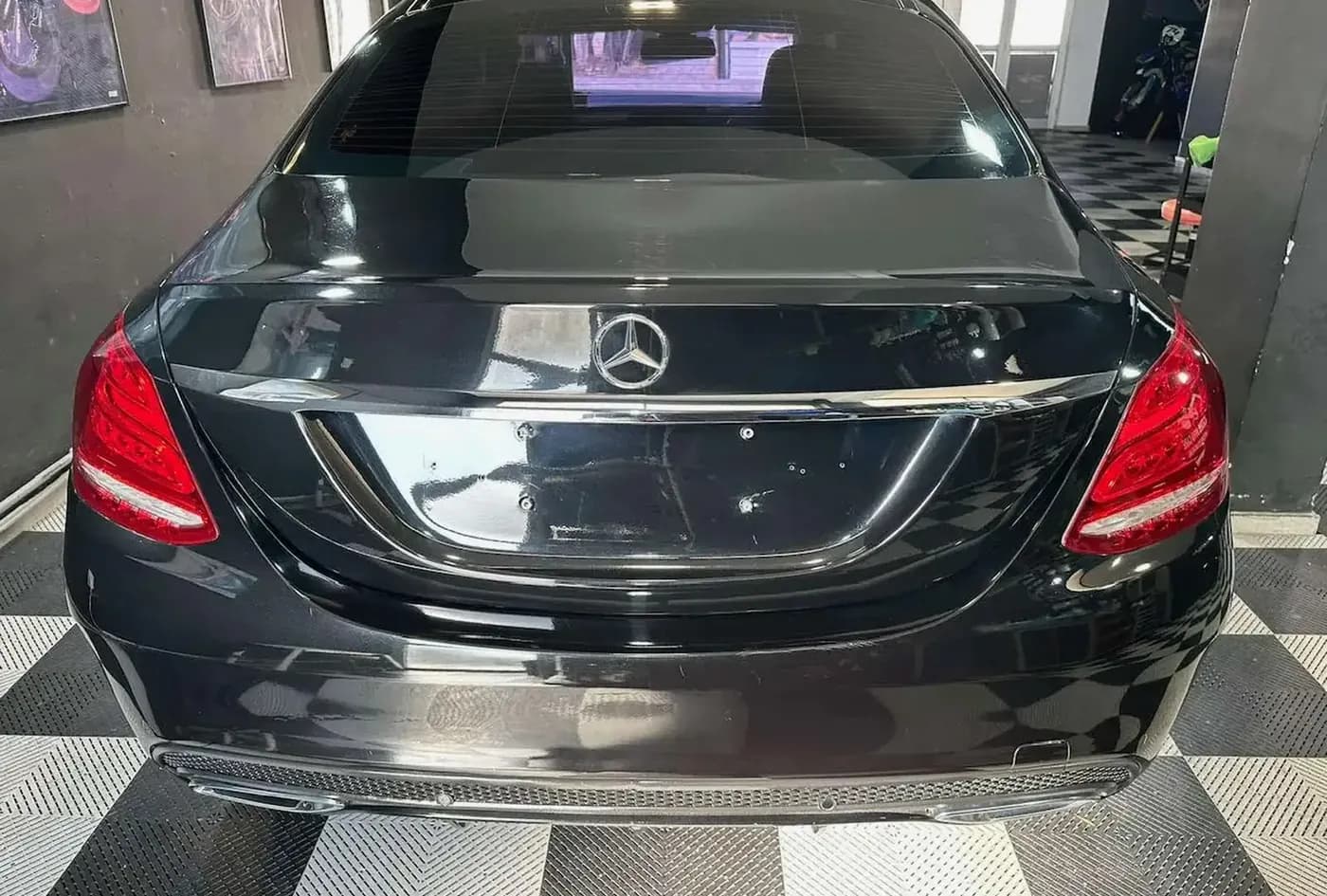 2015 Mercedes-Benz C-Class — photo 8