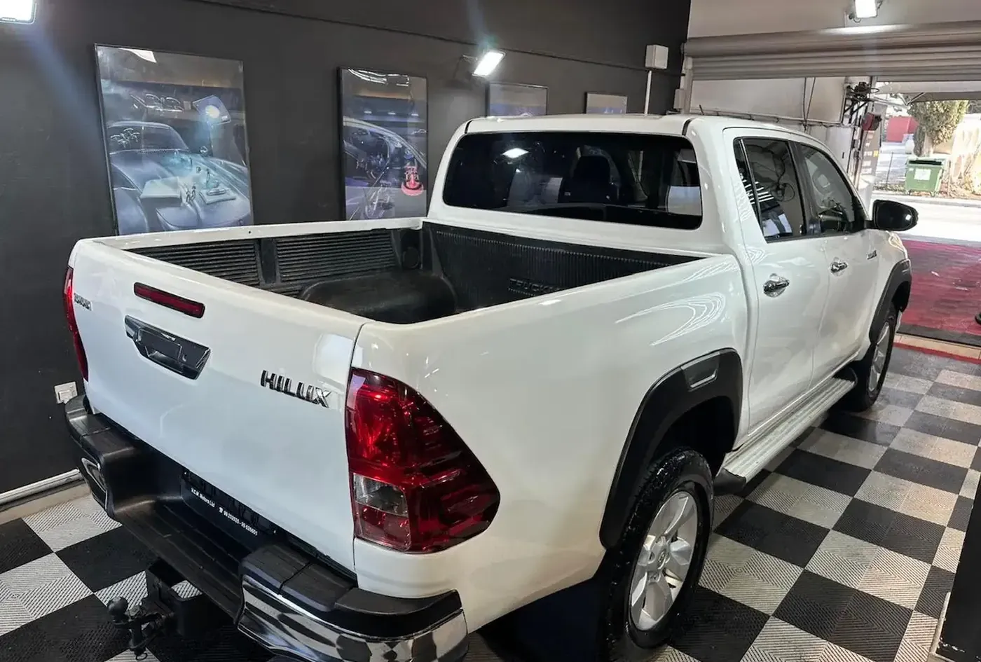 2019 Toyota Hilux — photo 7