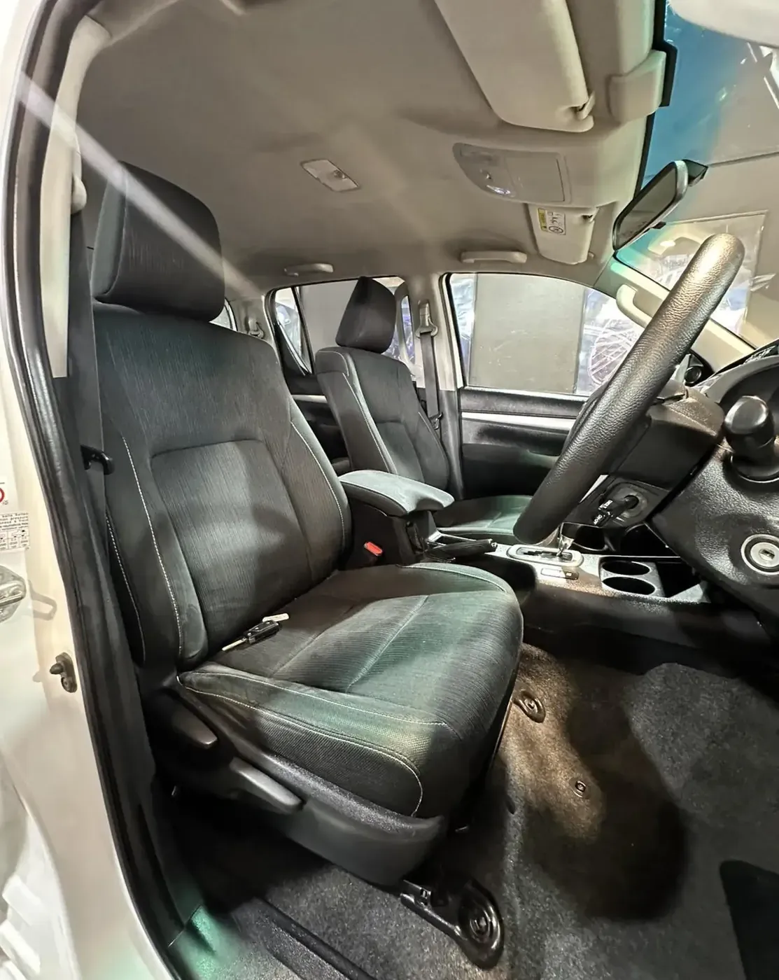 2019 Toyota Hilux — photo 10