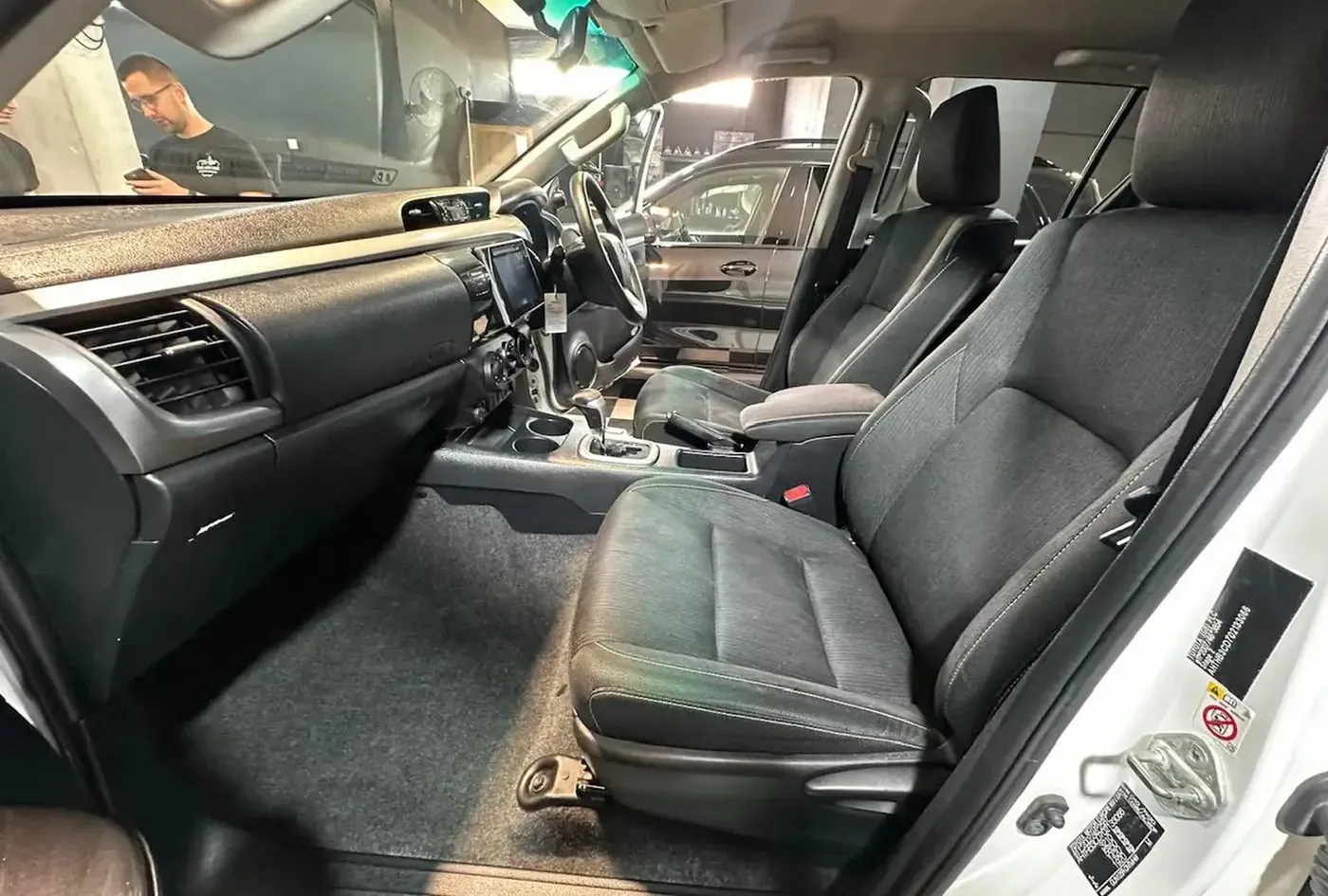 2019 Toyota Hilux — photo 12