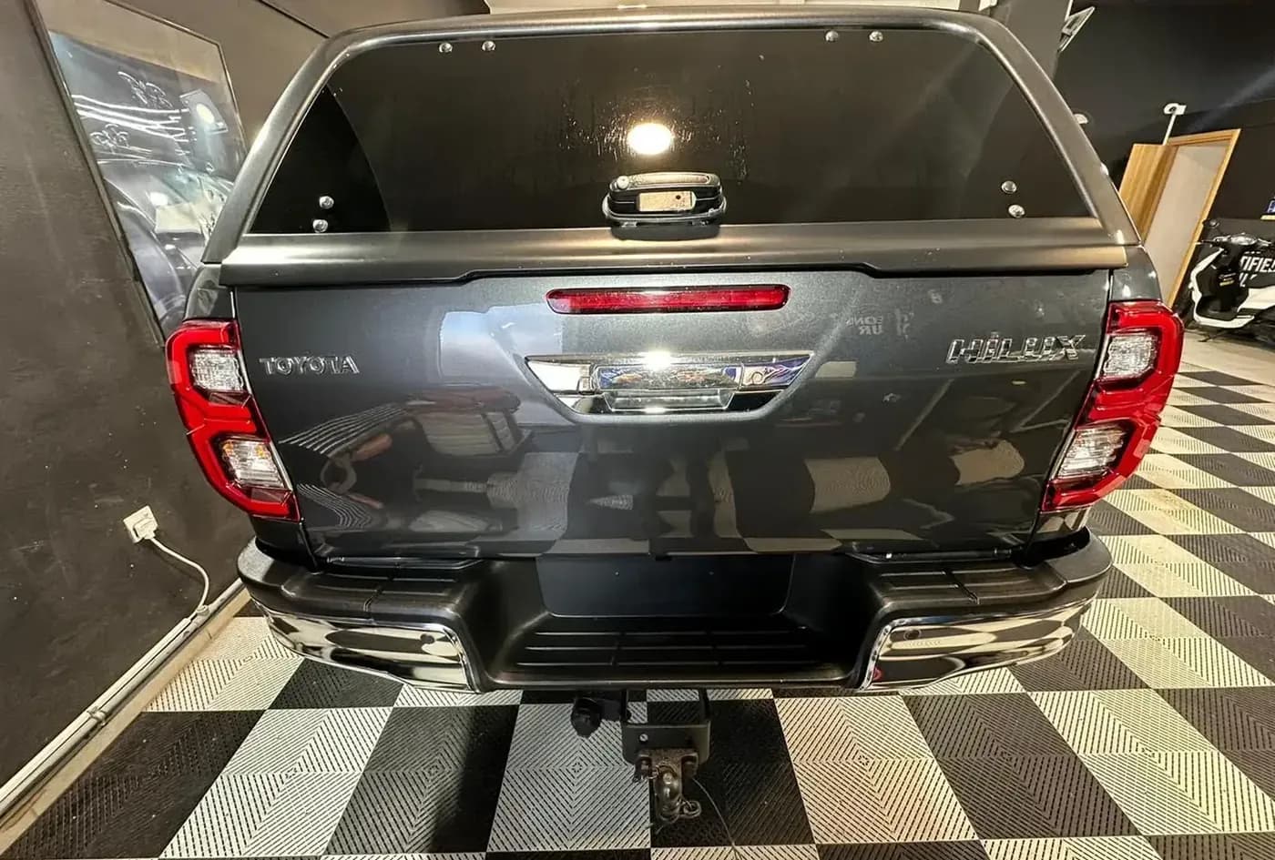 2021 Toyota Hilux — photo 6