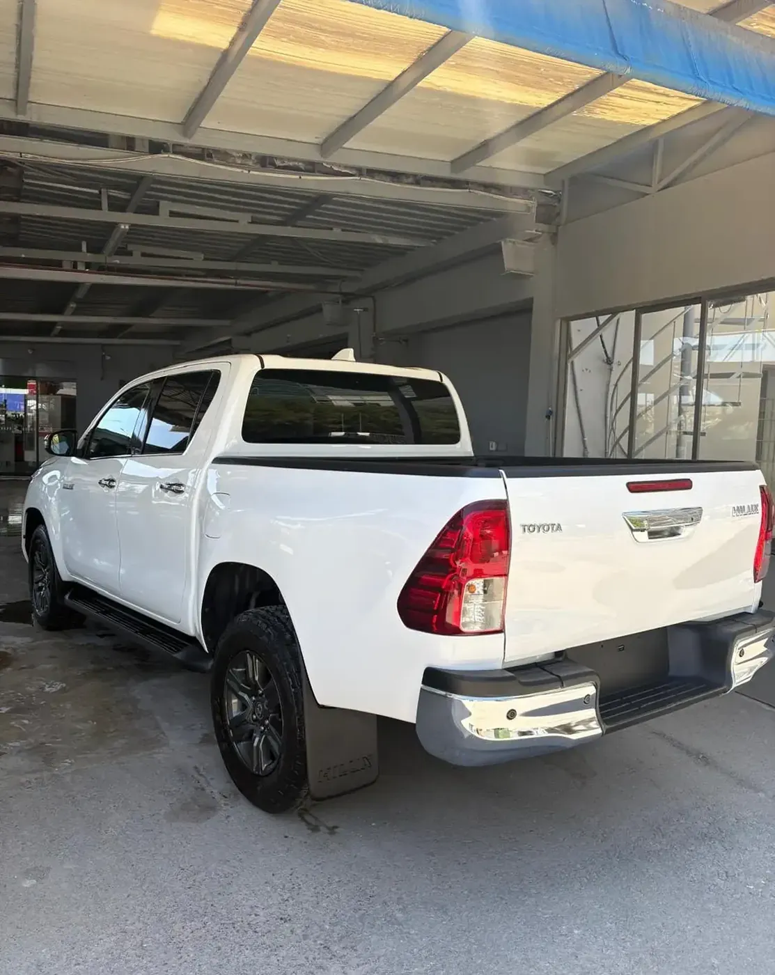 2022 Toyota Hilux — photo 3
