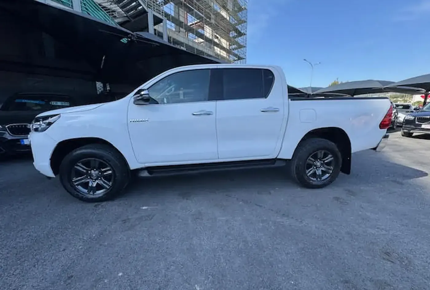 2022 Toyota Hilux — photo 9