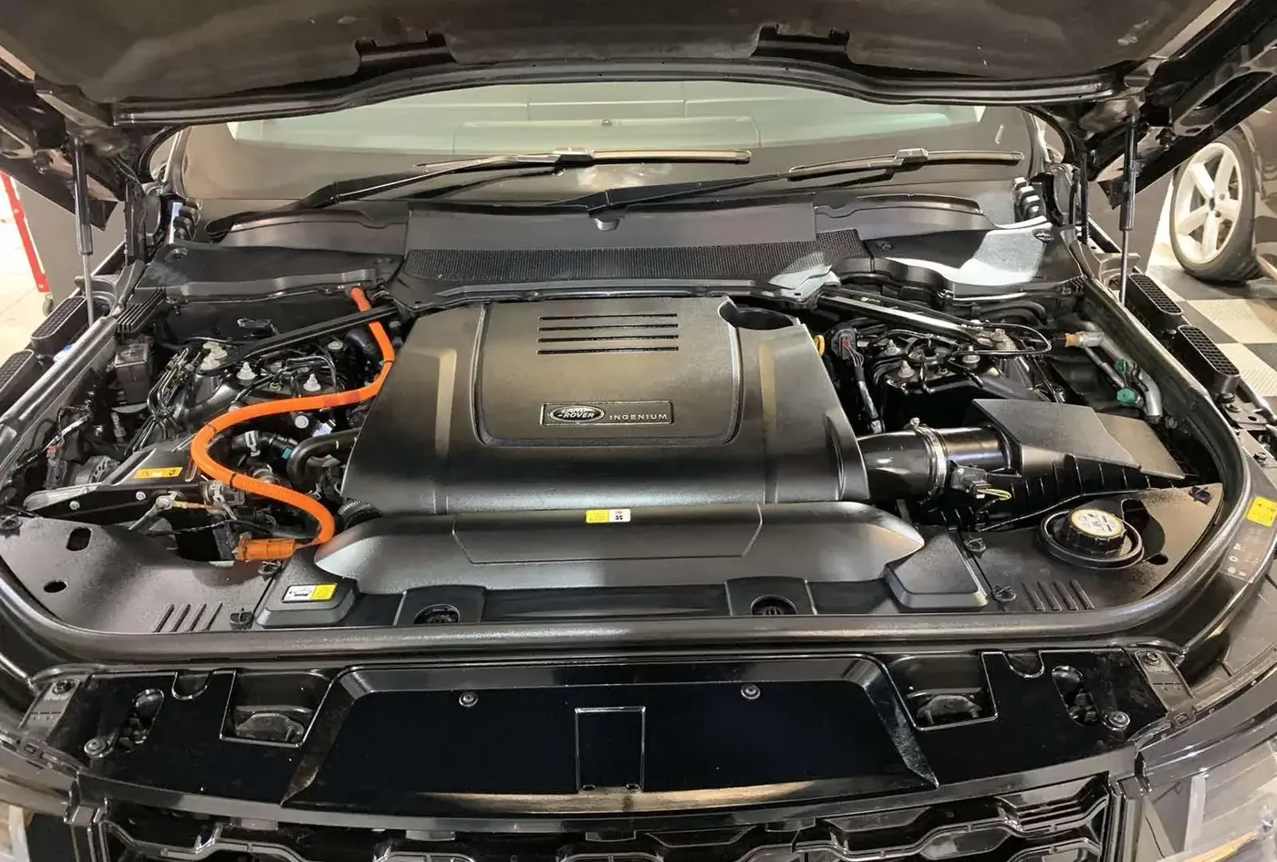 2018 Land Rover Range Rover Sport — photo 5