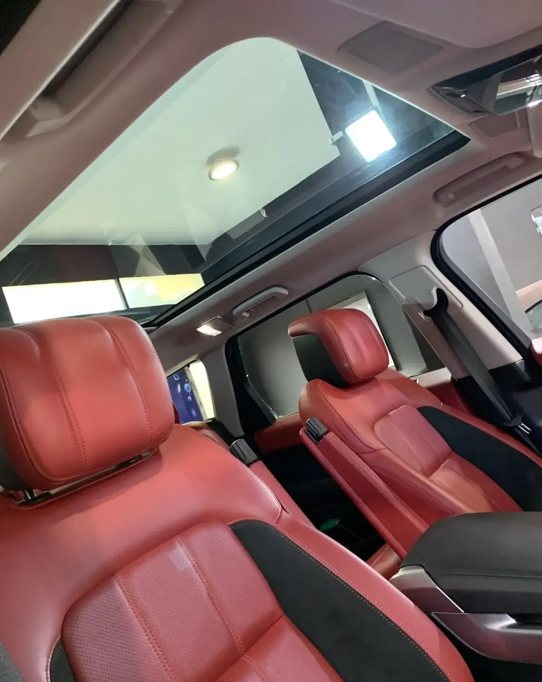 2018 Land Rover Range Rover Sport — photo 14