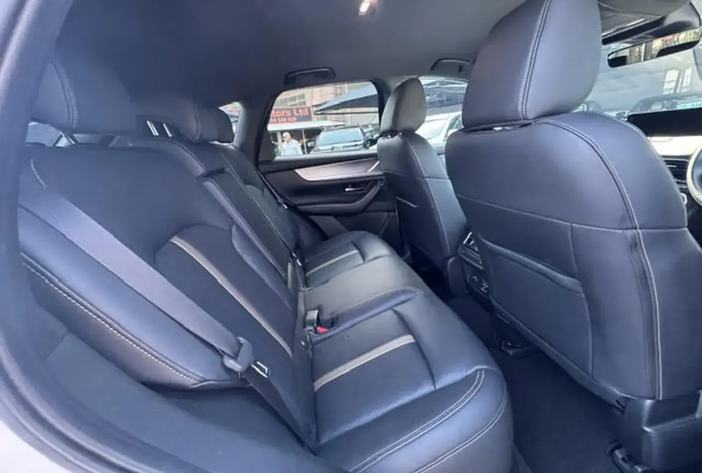 2023 Mazda CX-60 — photo 12