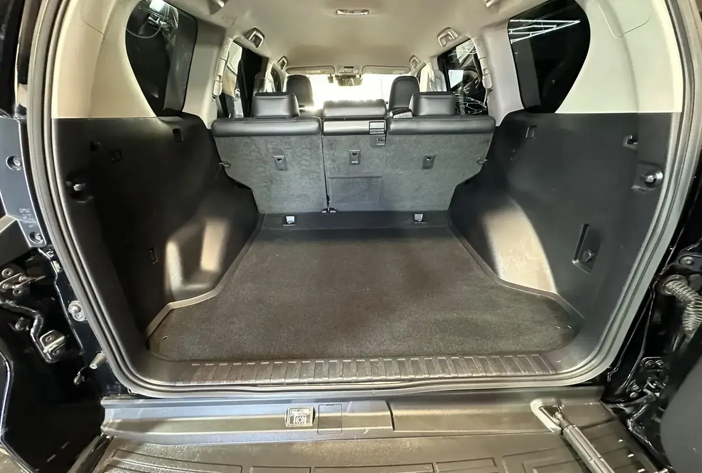 2023 Toyota Land Cruiser Prado — photo 9