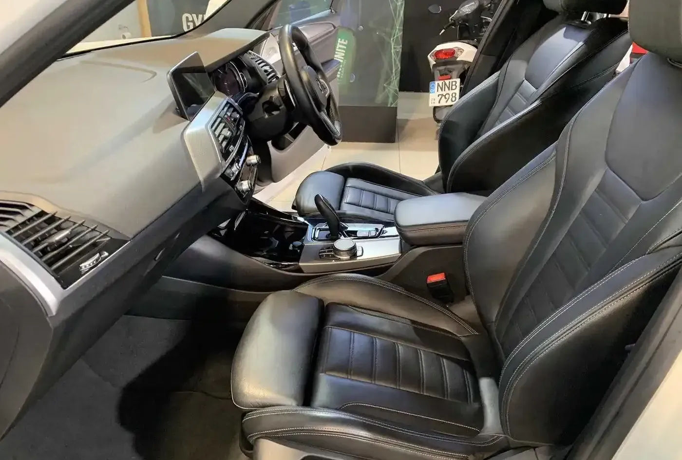 2018 BMW X3 — photo 12