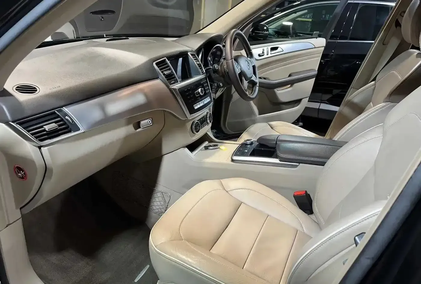 2012 Mercedes-Benz M-Class — photo 6