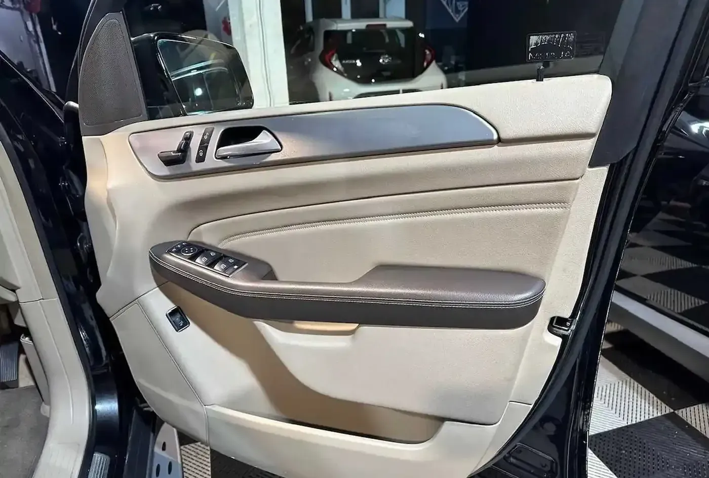 2012 Mercedes-Benz M-Class — photo 10