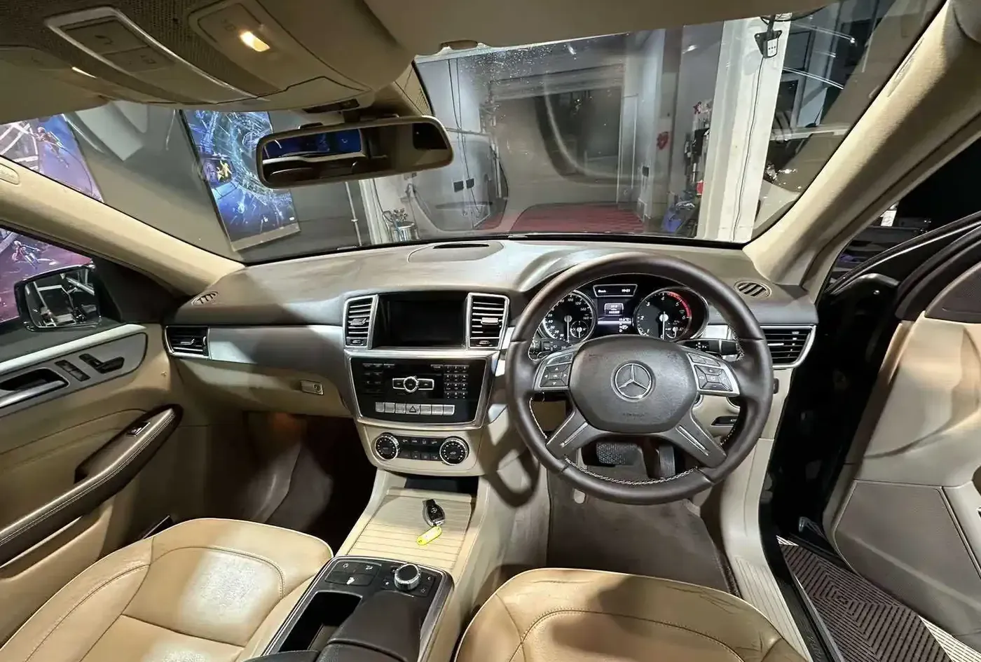 2012 Mercedes-Benz M-Class — photo 12