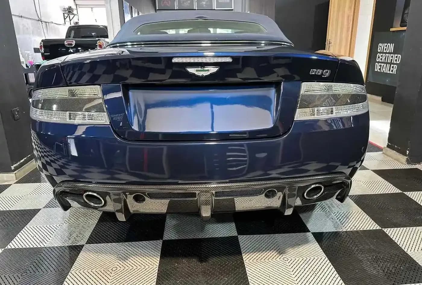 2005 Aston Martin DB9 — photo 6