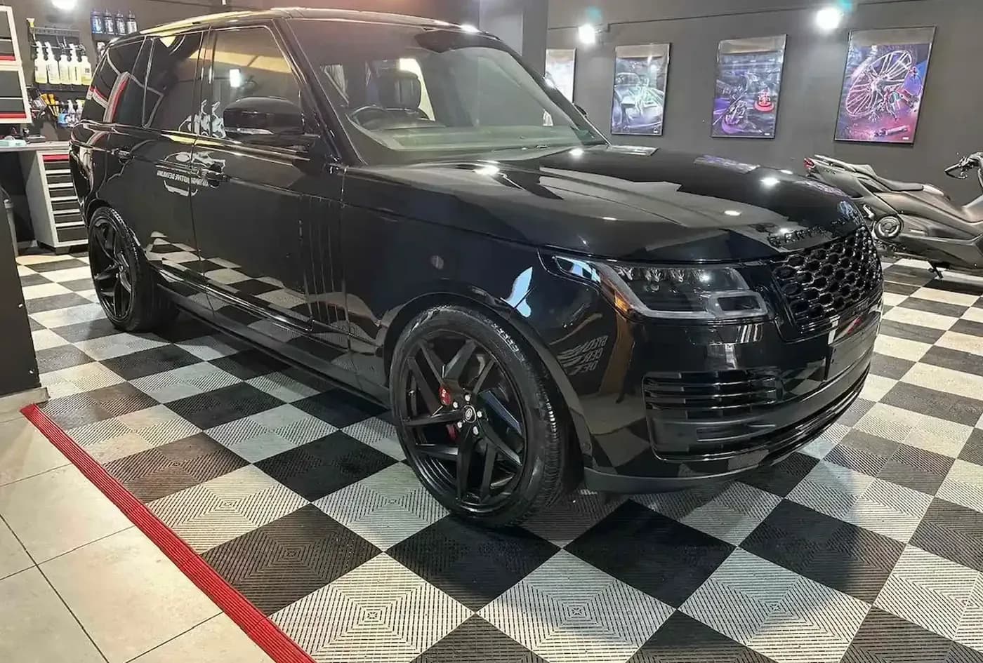 2020 Land Rover Range Rover Vogue — photo 2