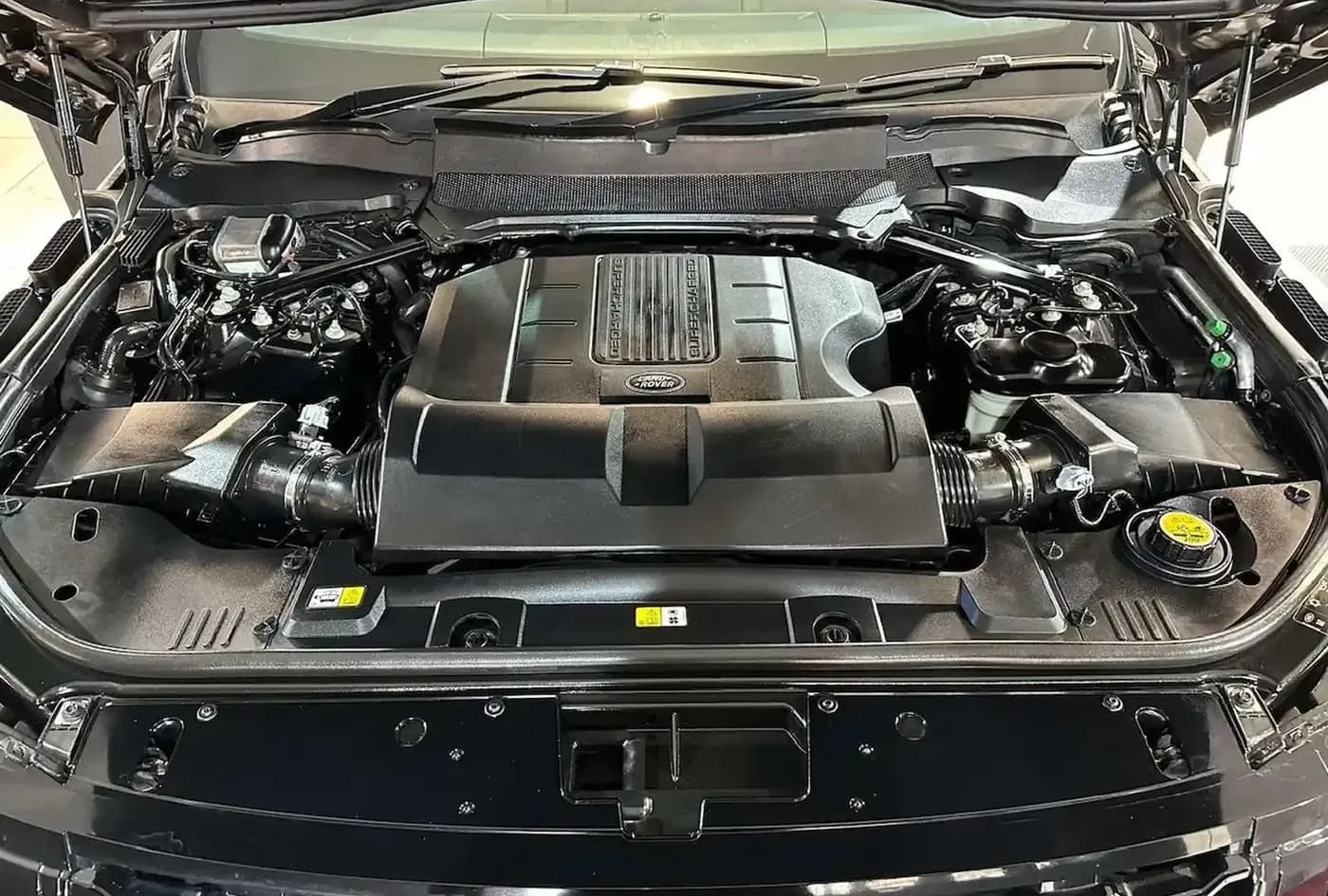 2020 Land Rover Range Rover Vogue — photo 5
