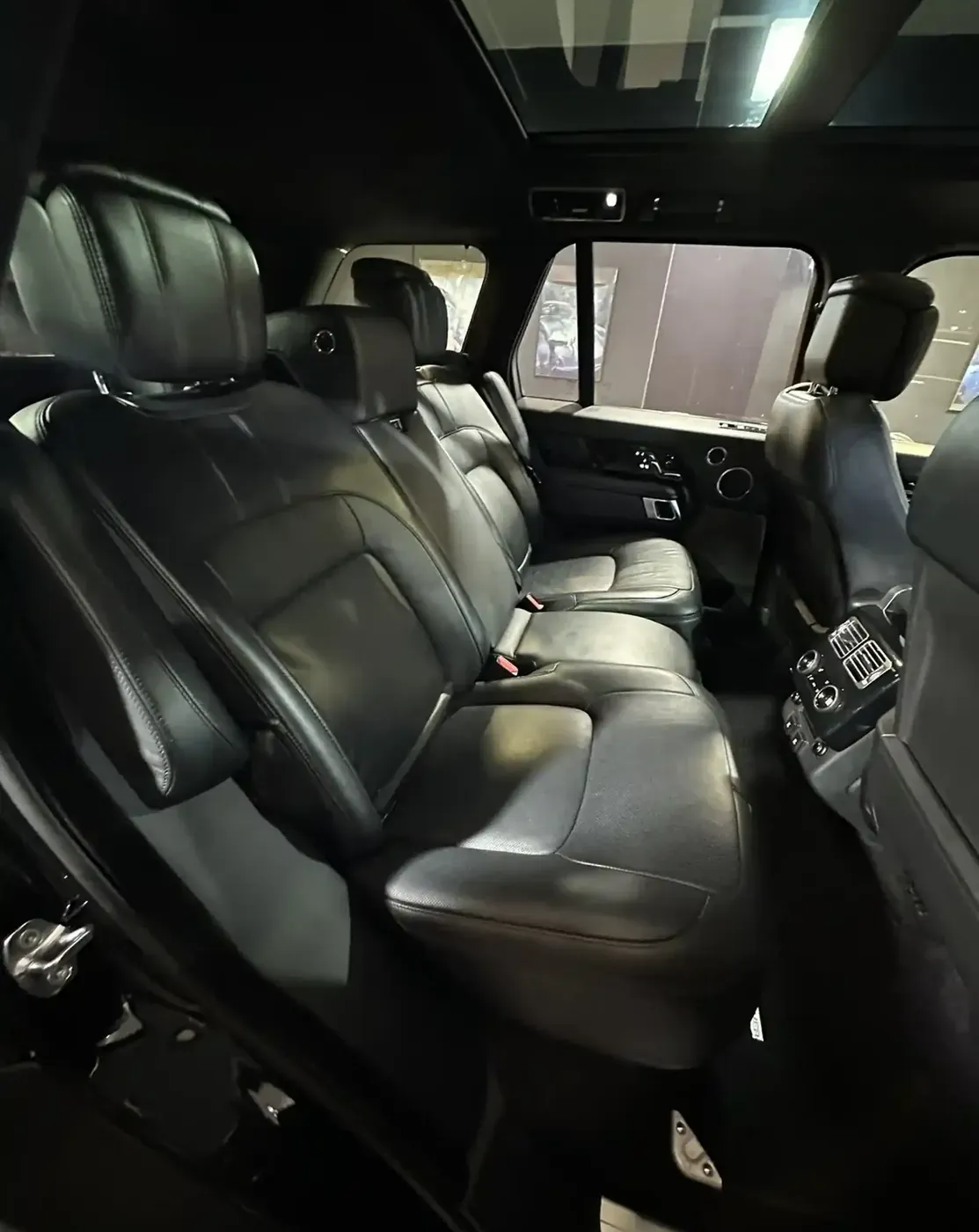 2020 Land Rover Range Rover Vogue — photo 10
