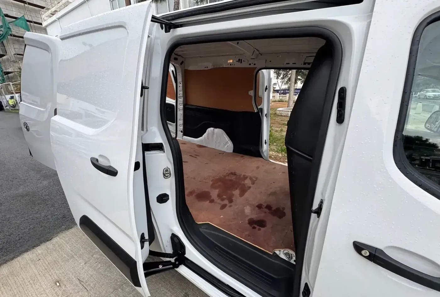 2021 Opel Combo — photo 8