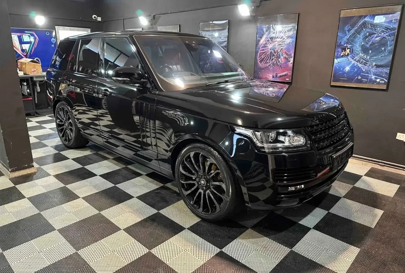 2017 Land Rover Range Rover Vogue — photo 1
