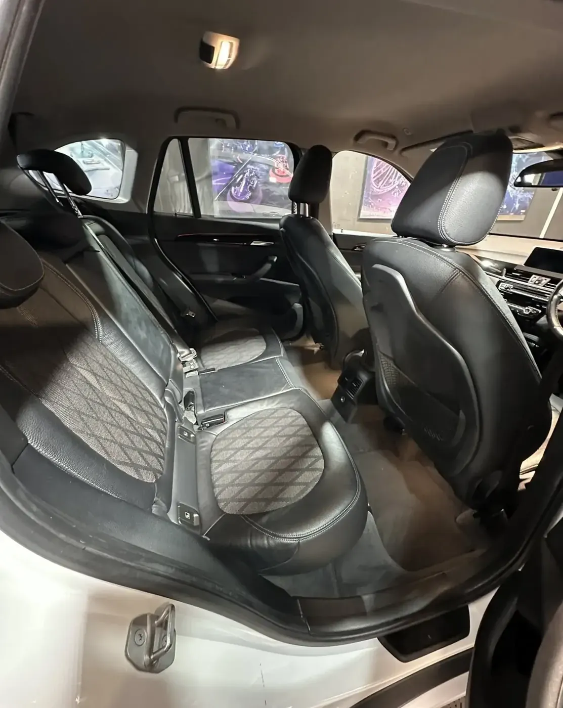 2018 BMW X1 — photo 12