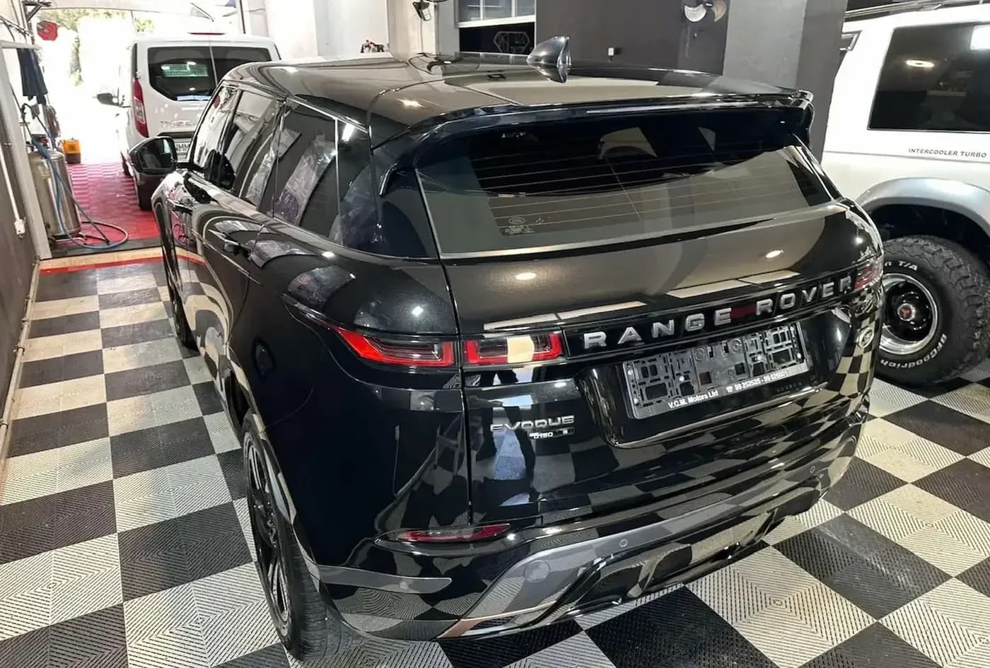2020 Land Rover Range Rover Evoque — photo 13