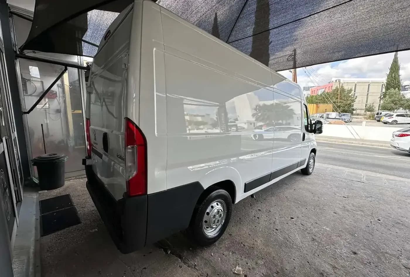 2017 Peugeot Boxer — photo 9