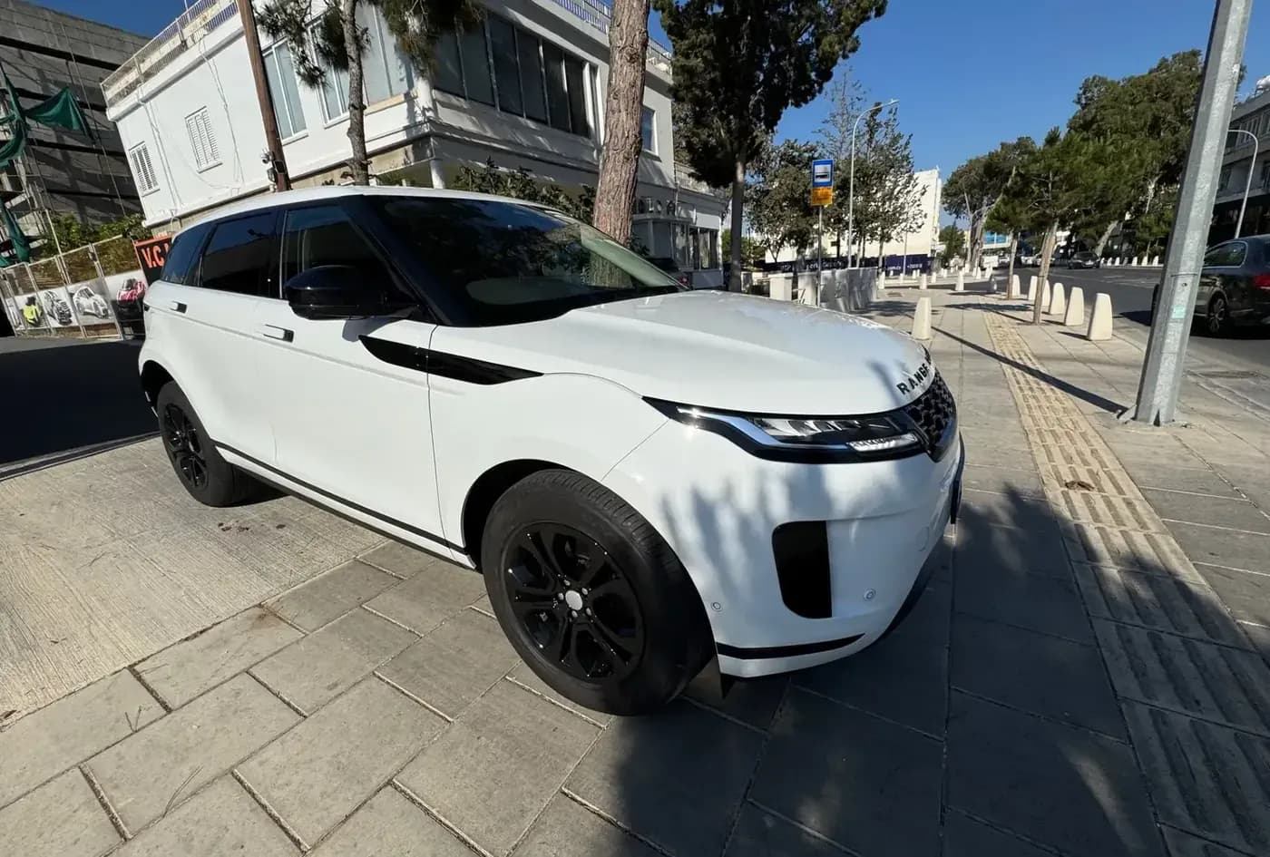 2021 Land Rover Range Rover Evoque — photo 1
