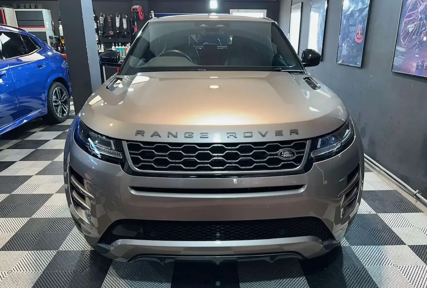 2021 Land Rover Range Rover Evoque — photo 2