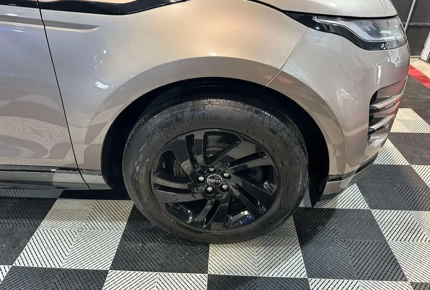 2021 Land Rover Range Rover Evoque — photo 11