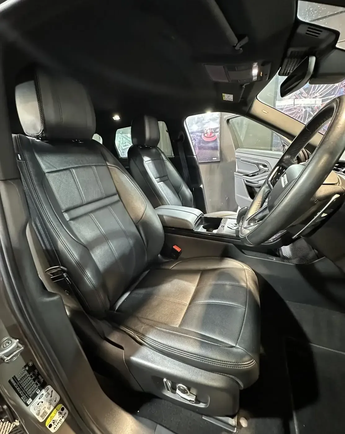 2021 Land Rover Range Rover Evoque — photo 15
