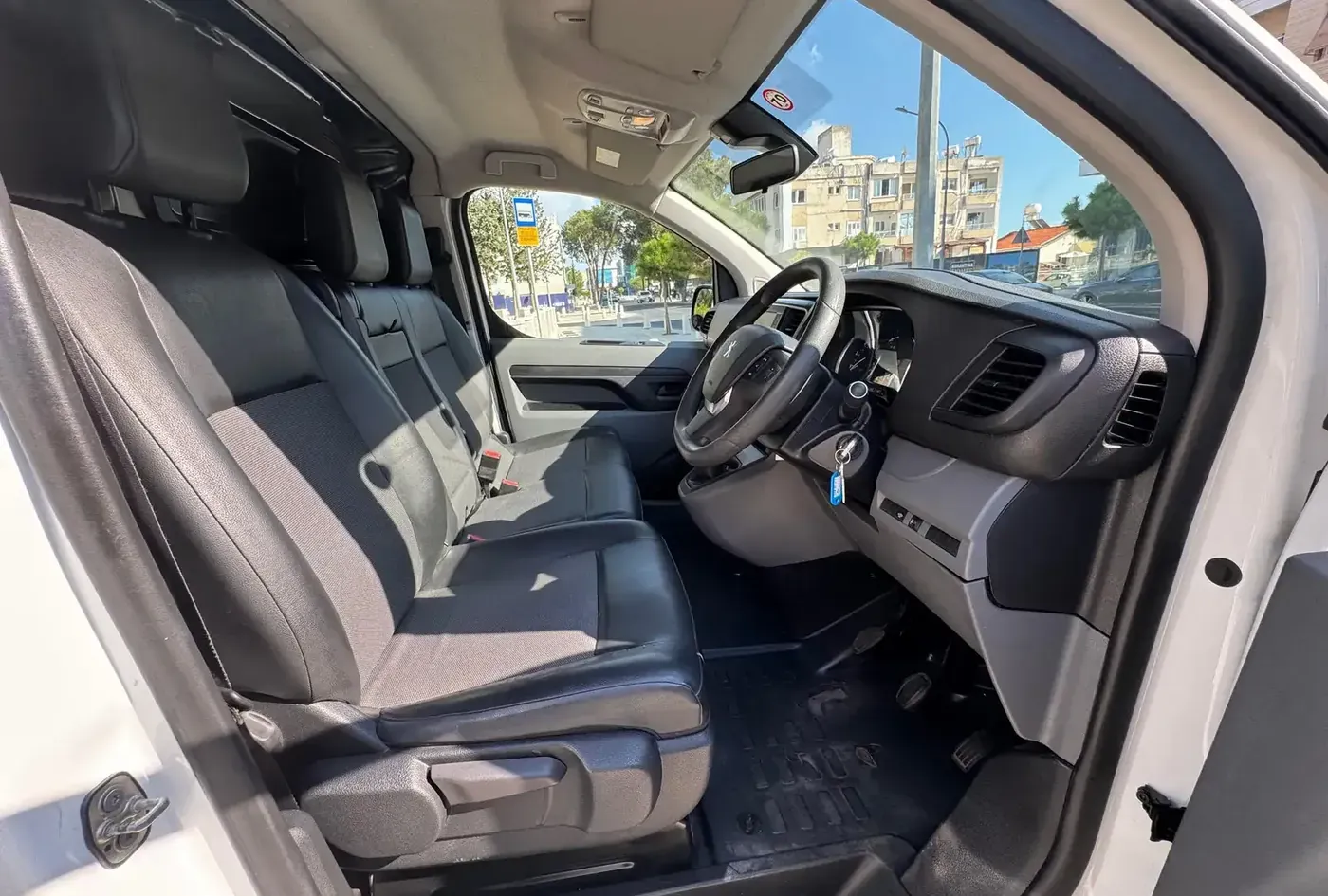 2018 Peugeot Expert — photo 9