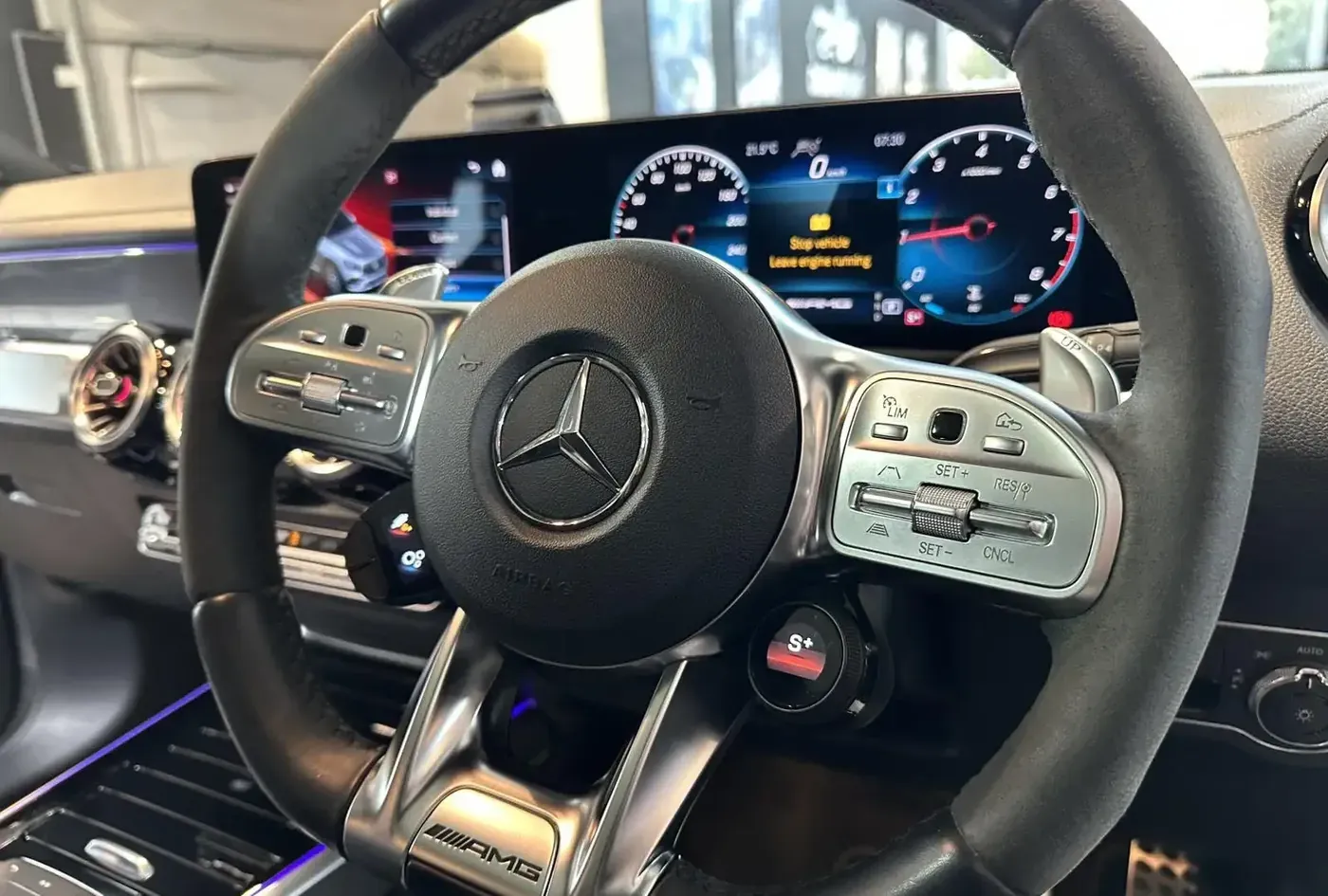 2022 Mercedes-Benz GLB — photo 13