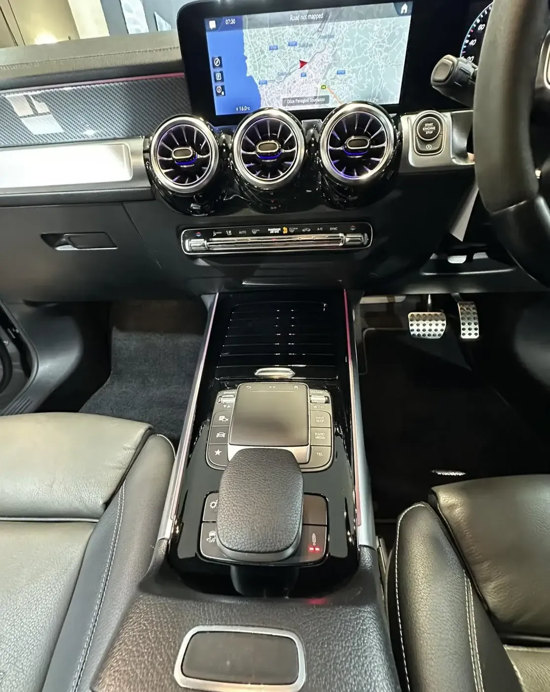 2022 Mercedes-Benz GLB — photo 14