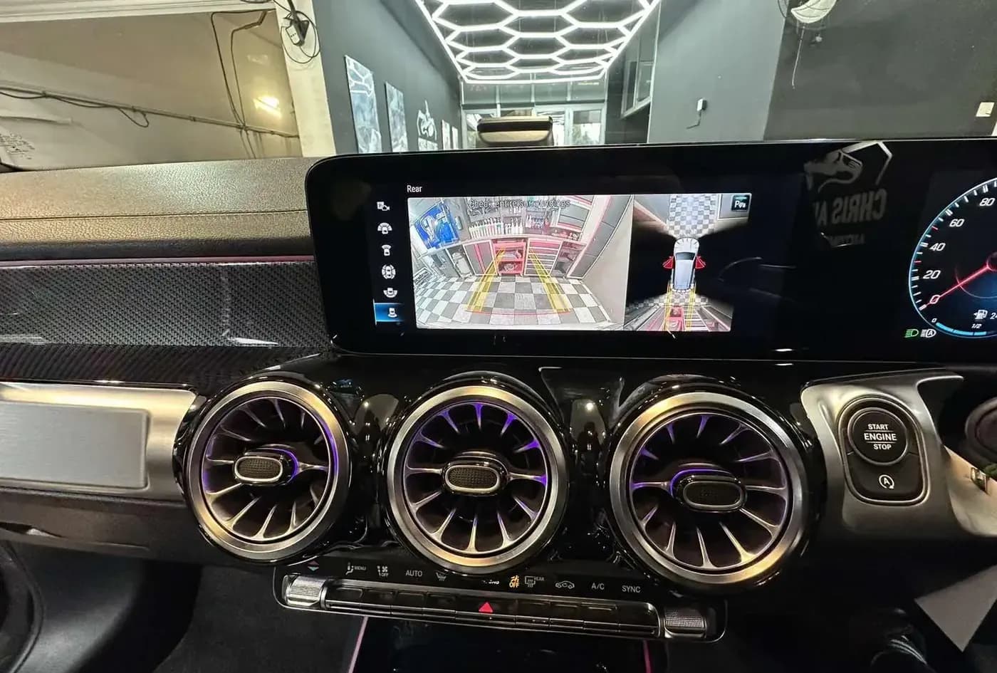 2022 Mercedes-Benz GLB — photo 15