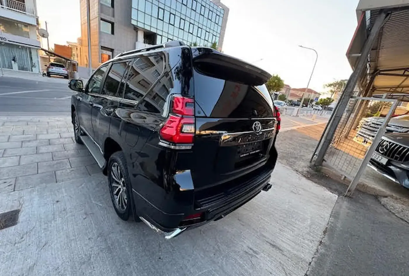 2021 Toyota Land Cruiser Prado — photo 6