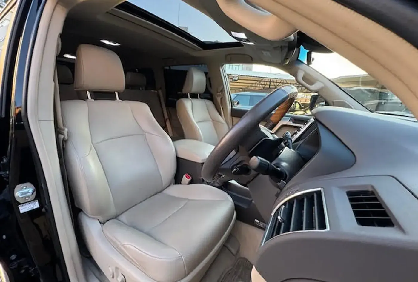 2021 Toyota Land Cruiser Prado — photo 8