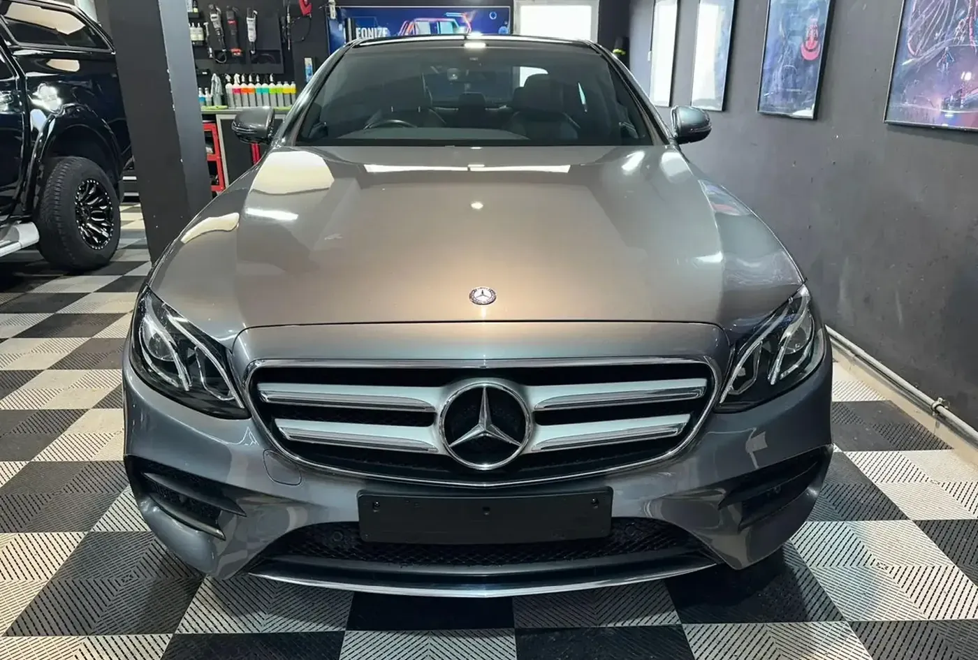 2016 Mercedes-Benz E-Class — photo 2