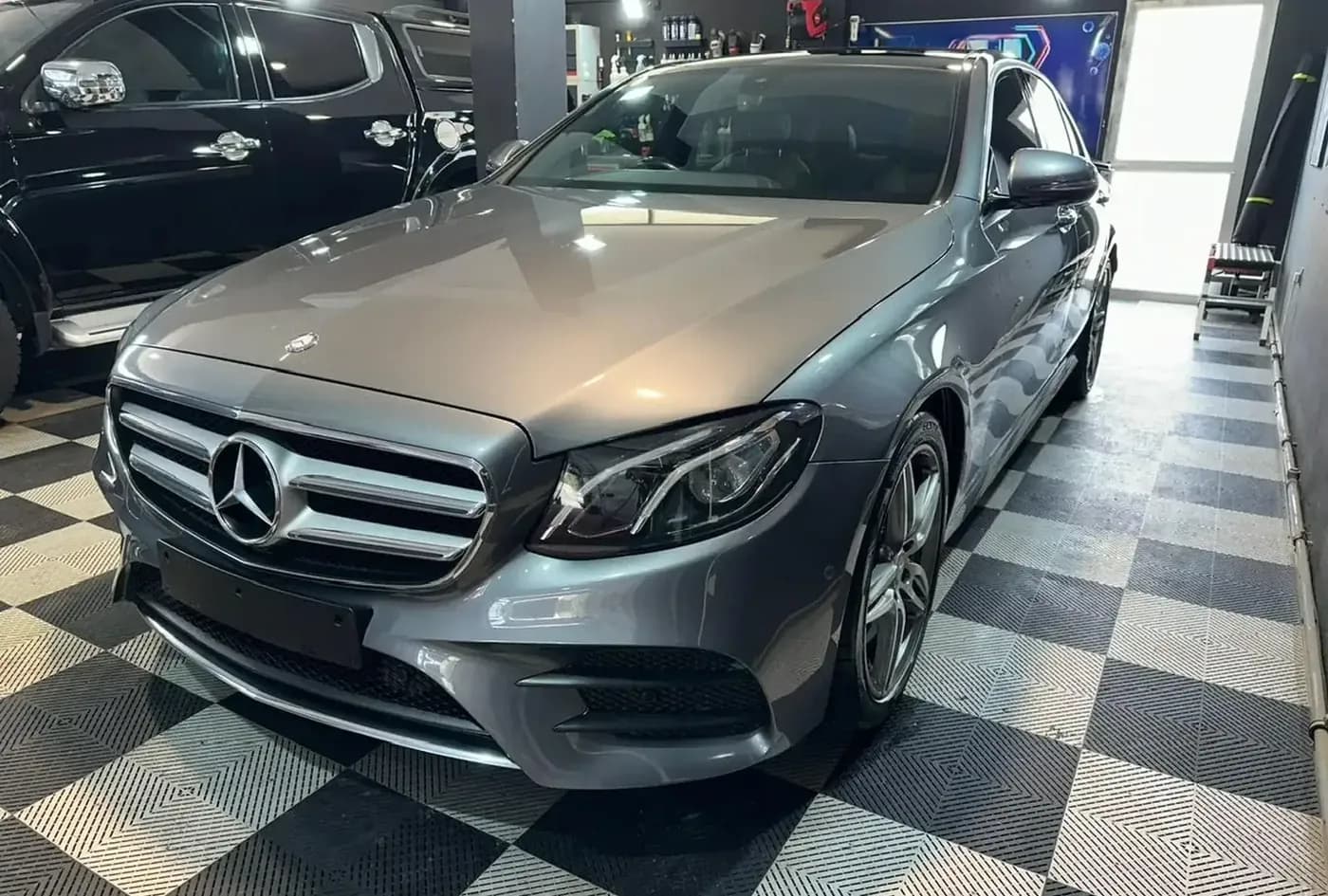2016 Mercedes-Benz E-Class — photo 3