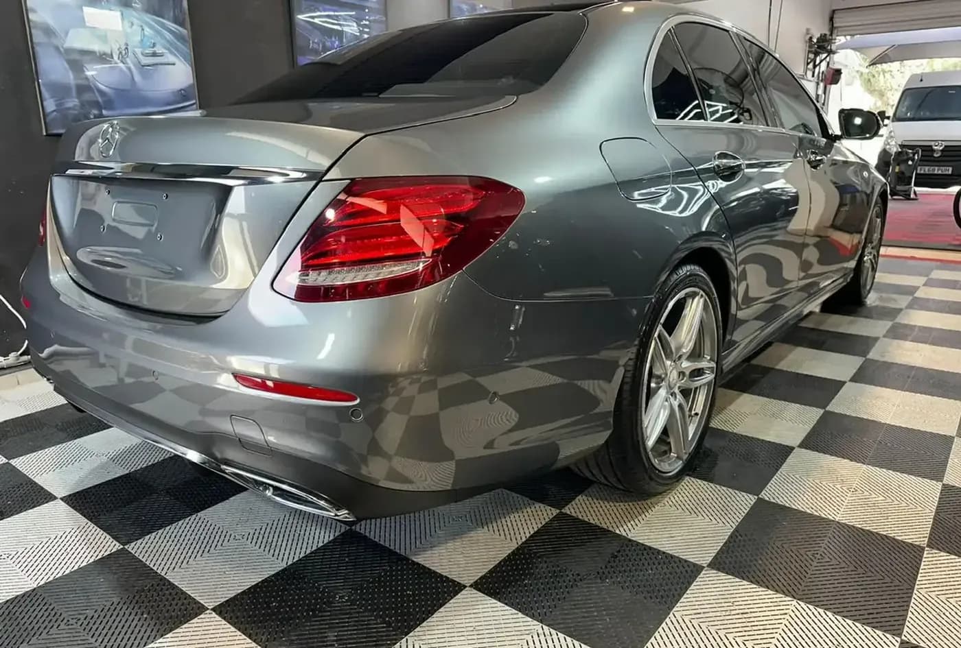 2016 Mercedes-Benz E-Class — photo 7
