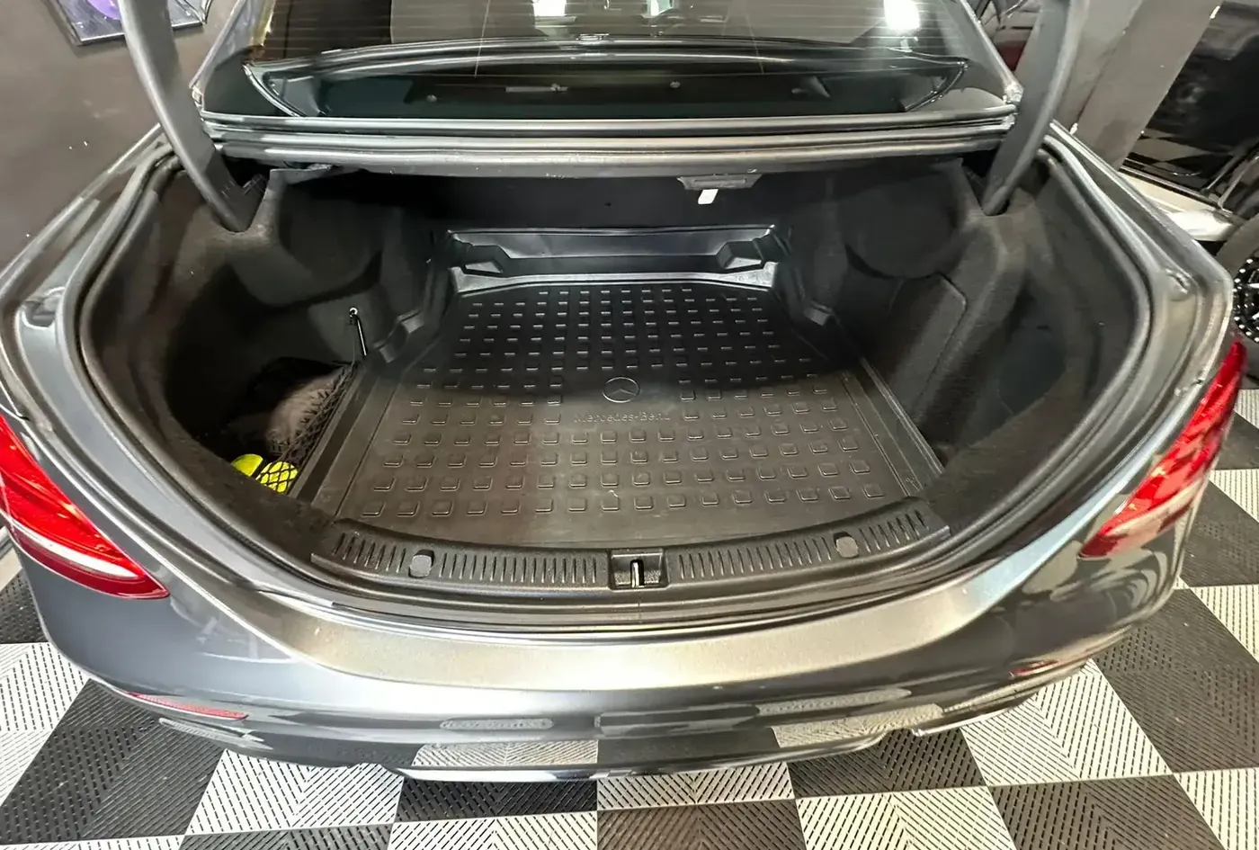 2016 Mercedes-Benz E-Class — photo 8