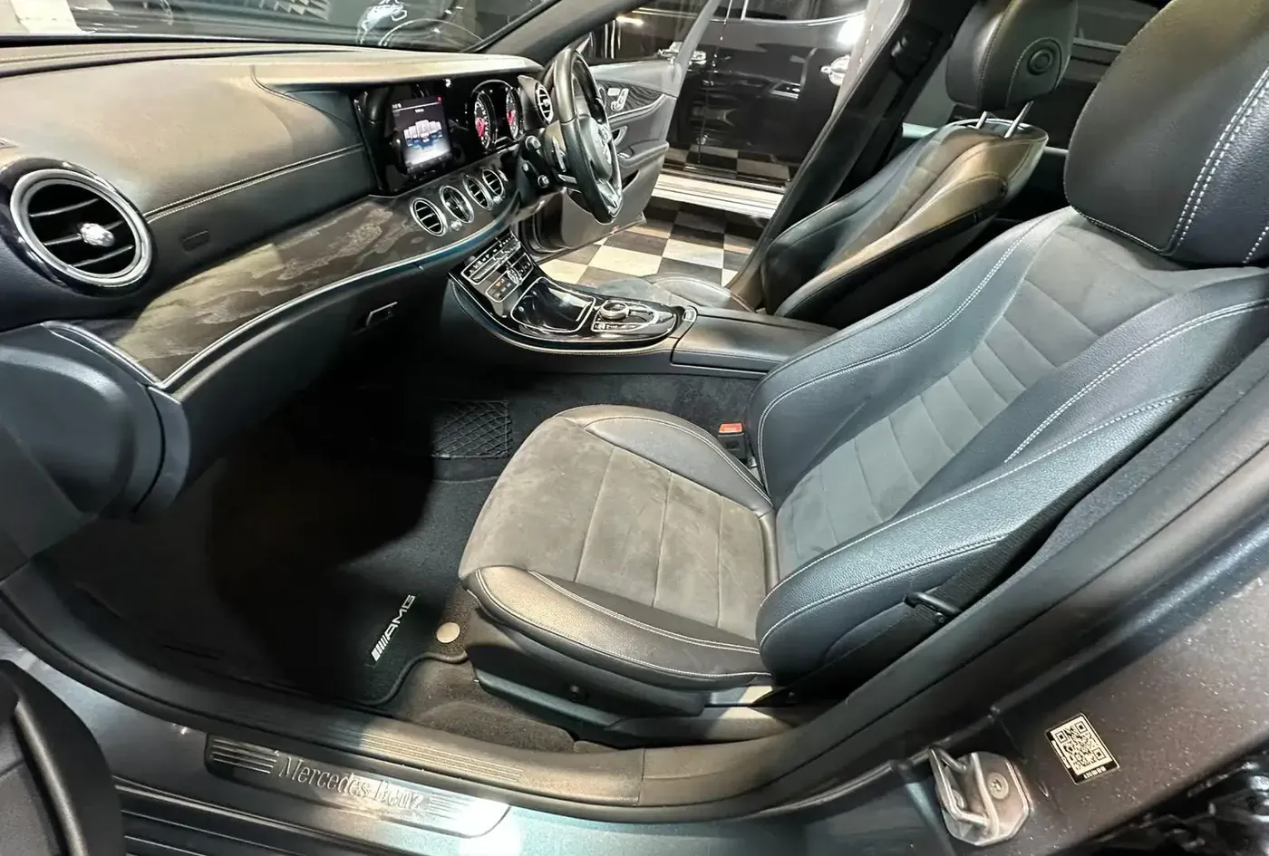 2016 Mercedes-Benz E-Class — photo 9